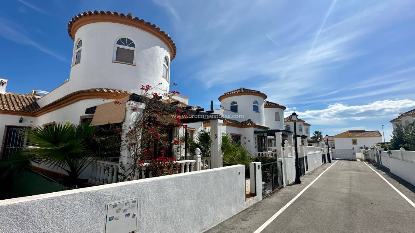 Reventa - Villa - Guardamar del Segura - El Raso