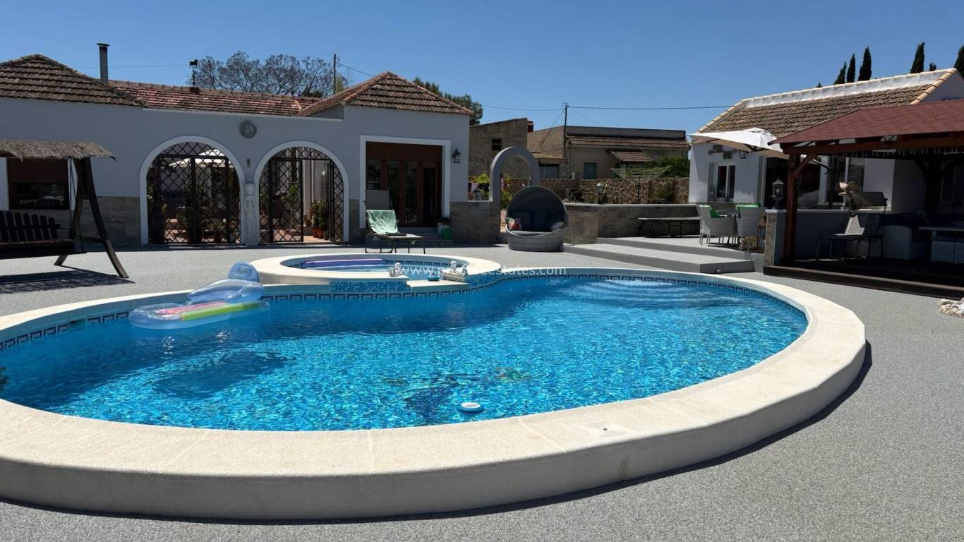 Reventa - Villa - Jacarilla