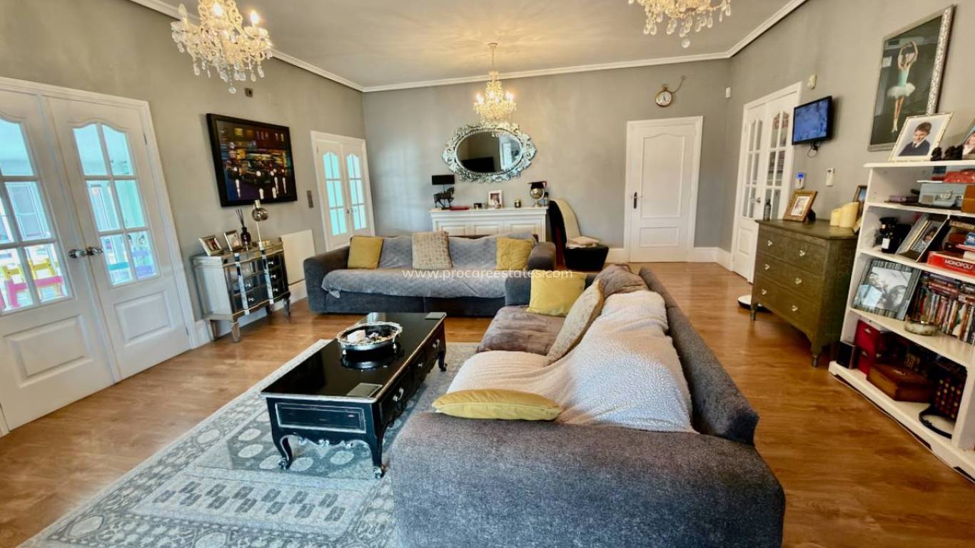 Reventa - Villa - Las Heredades - Heredades