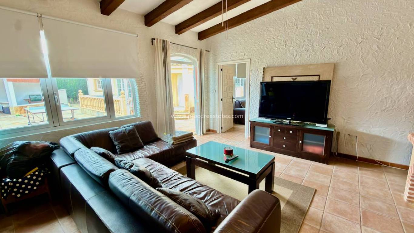 Reventa - Villa - Las Heredades - Heredades