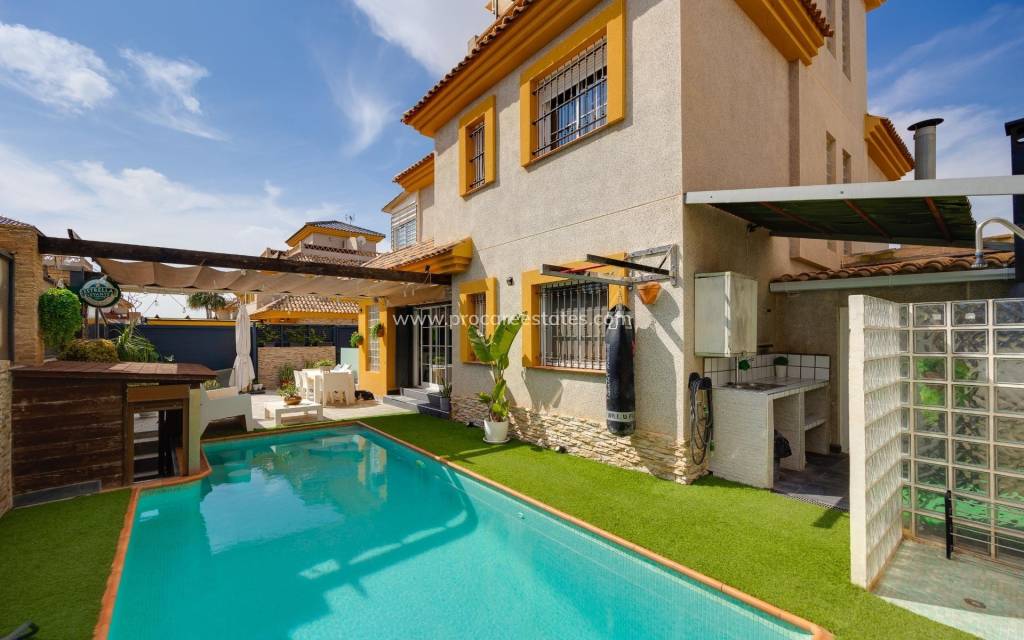 Reventa - Villa - Los Montesinos - Costa blanca sur