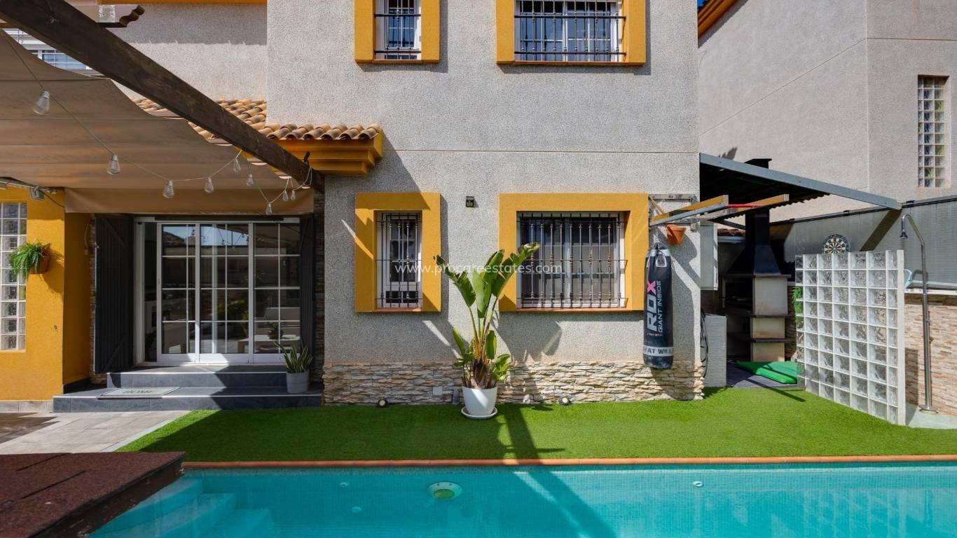 Reventa - Villa - Los Montesinos - Costa blanca sur