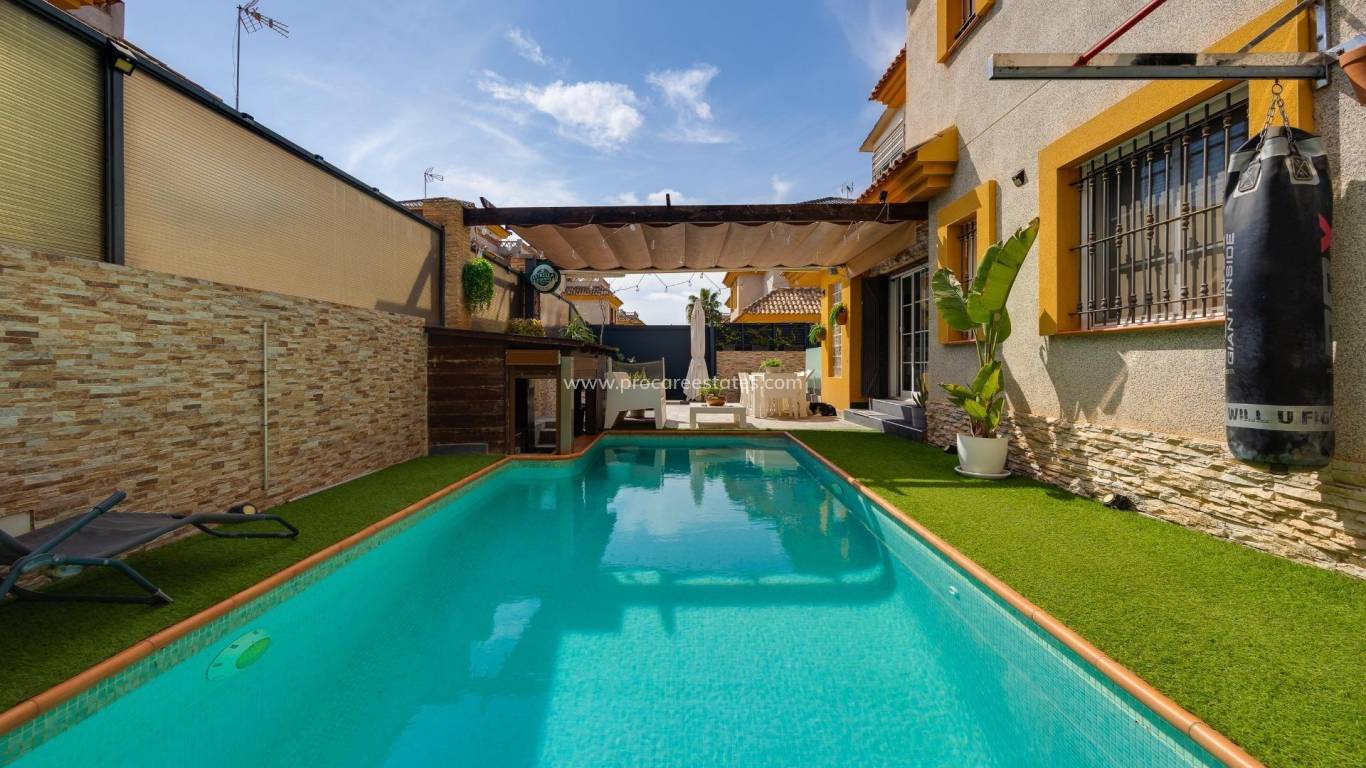 Reventa - Villa - Los Montesinos - Costa blanca sur