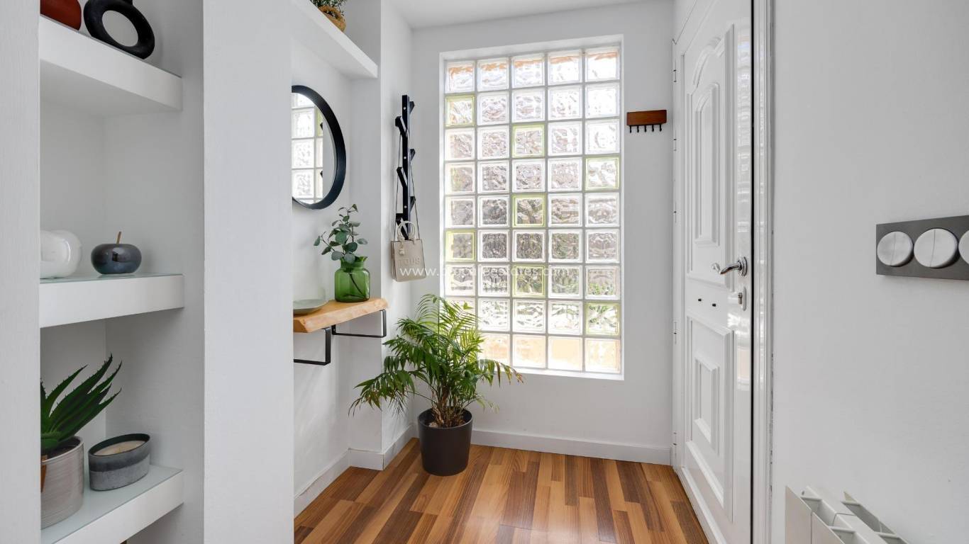 Reventa - Villa - Los Montesinos - Costa blanca sur