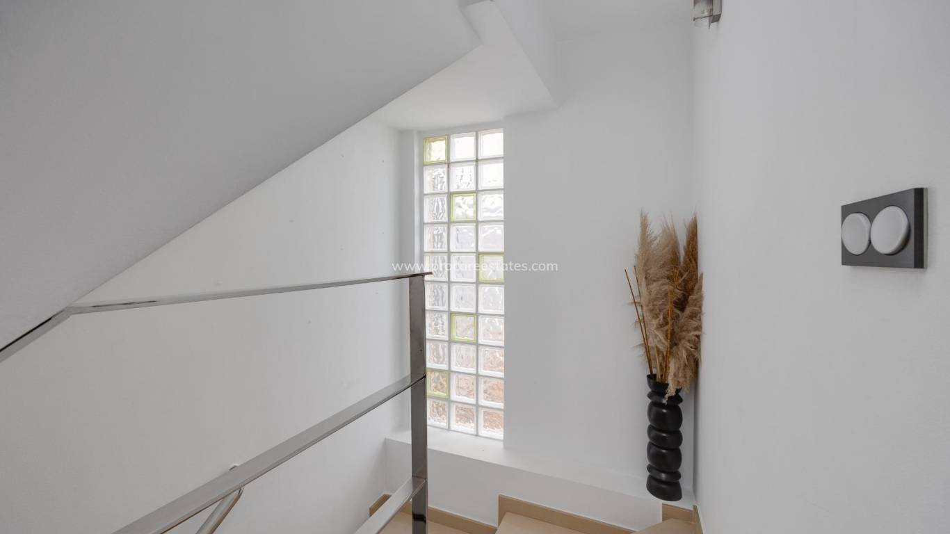 Reventa - Villa - Los Montesinos - Costa blanca sur