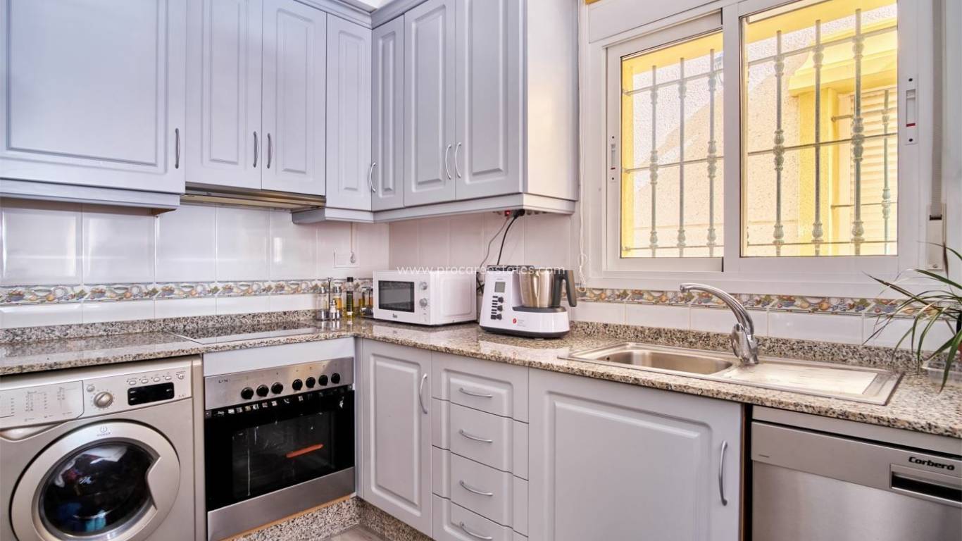 Reventa - Villa - Los Montesinos - La Herada