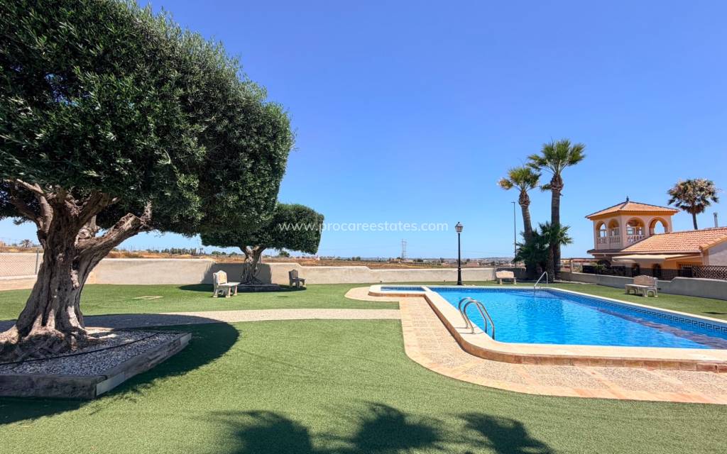 Reventa - Villa - Los Montesinos - Urbanizacion montesol