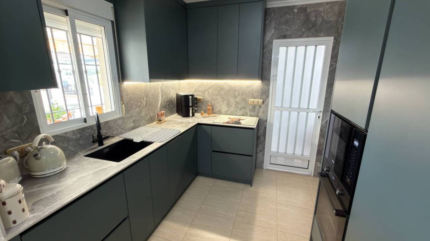 Reventa - Villa - Los Montesinos - Urbanizacion montesol