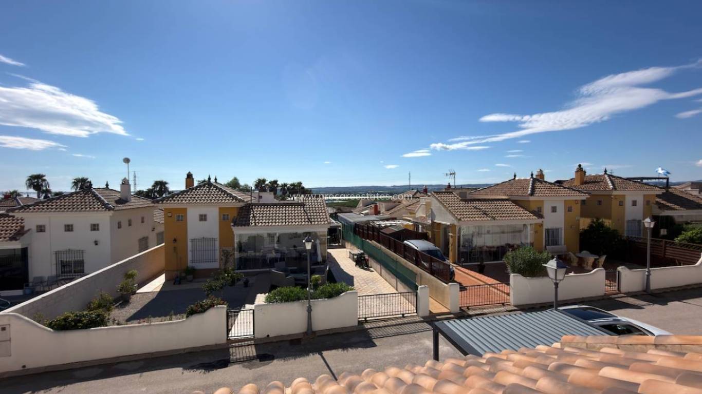 Reventa - Villa - Los Montesinos - Urbanizacion montesol