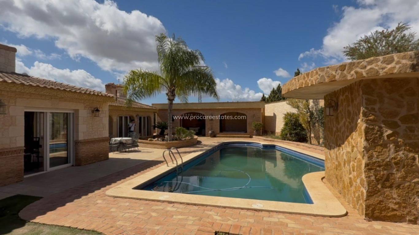 Reventa - Villa - Los Nietos - Nietos  Los