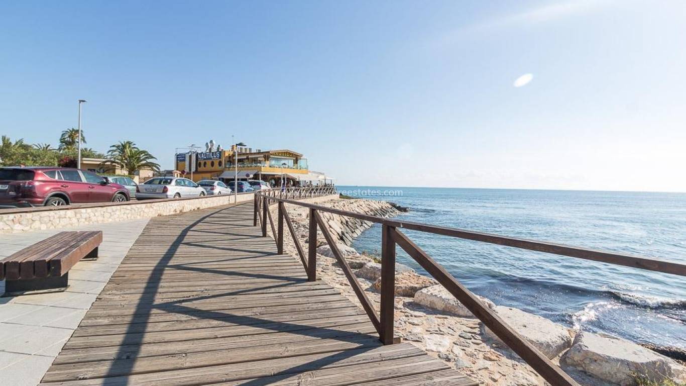 Reventa - Villa - Orihuela Costa - La Zenia