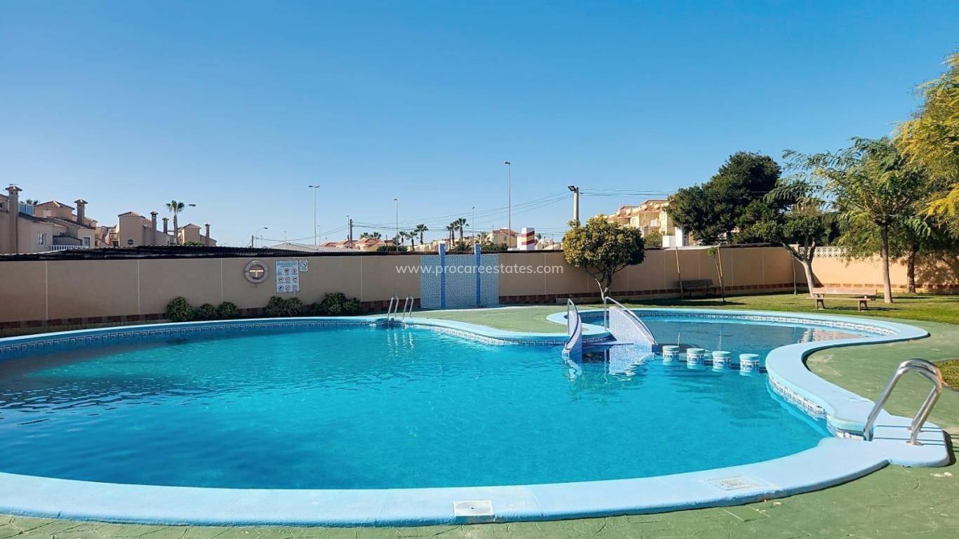 Reventa - Villa - Orihuela Costa - Los Almendros-La Florida