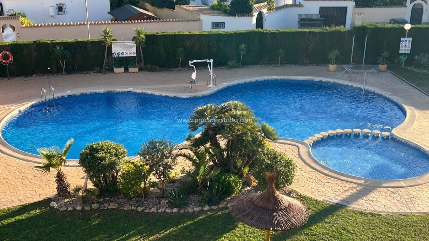 Reventa - Villa - Orihuela Costa - Los Almendros-La Florida