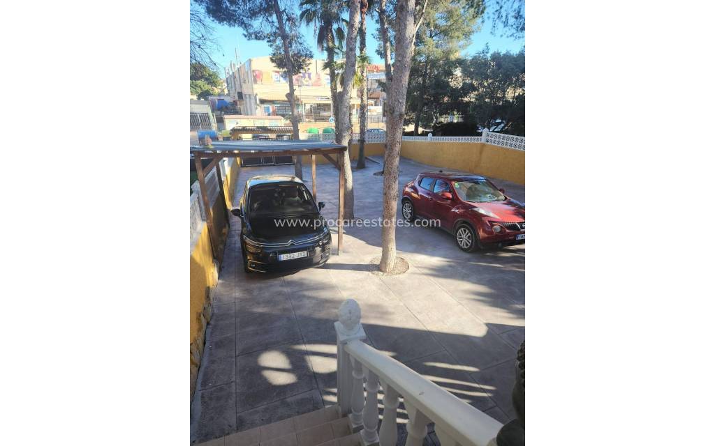 Reventa - Villa - Orihuela Costa - Los Almendros-La Florida