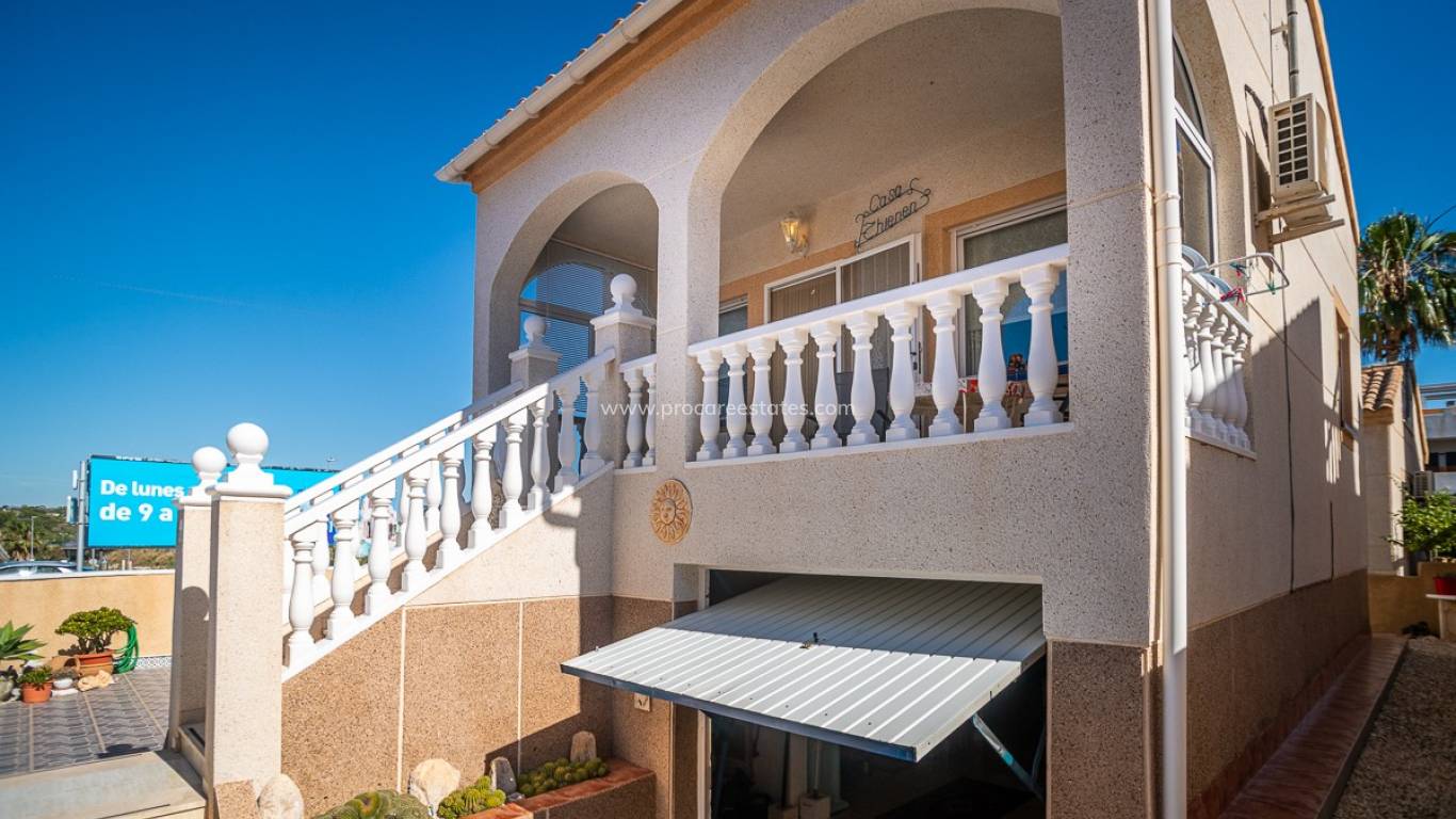 Reventa - Villa - Orihuela Costa - Los Altos
