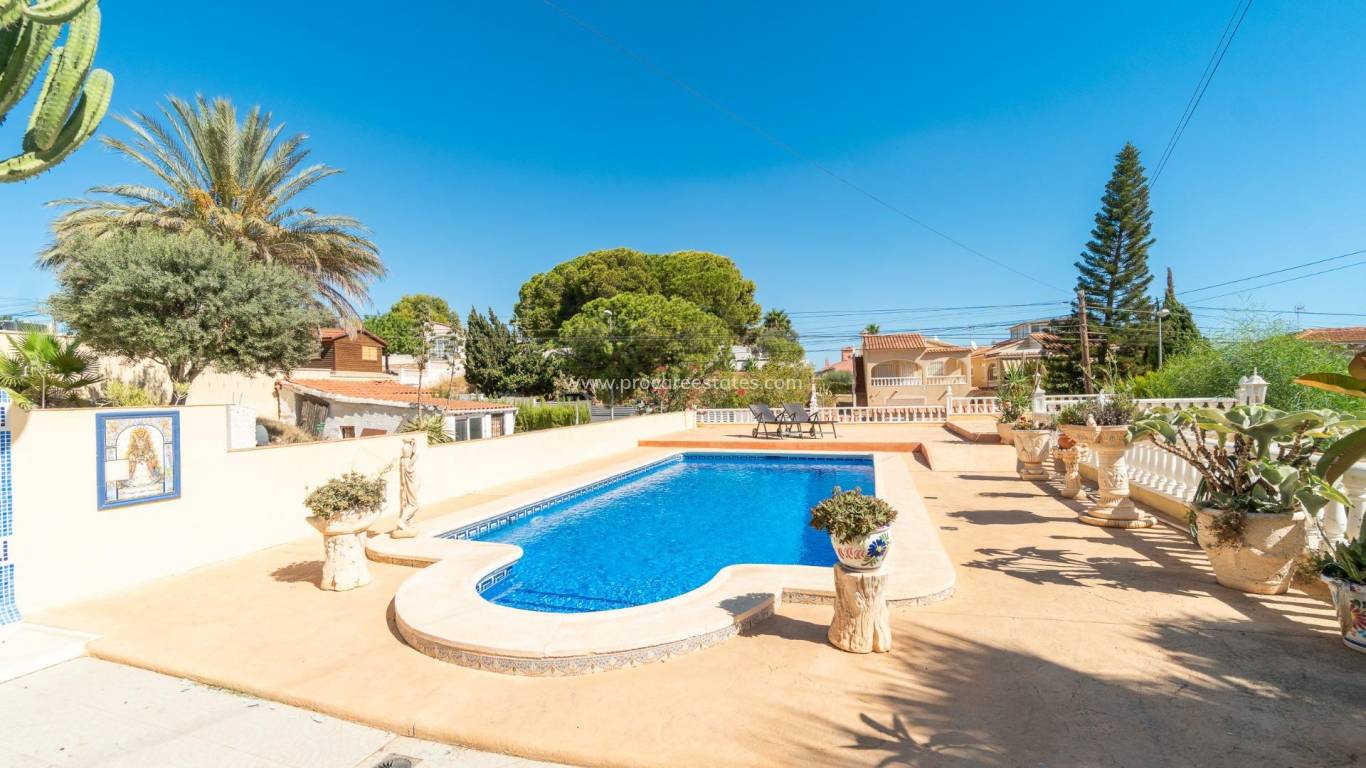 Reventa - Villa - Orihuela Costa - Los Balcones