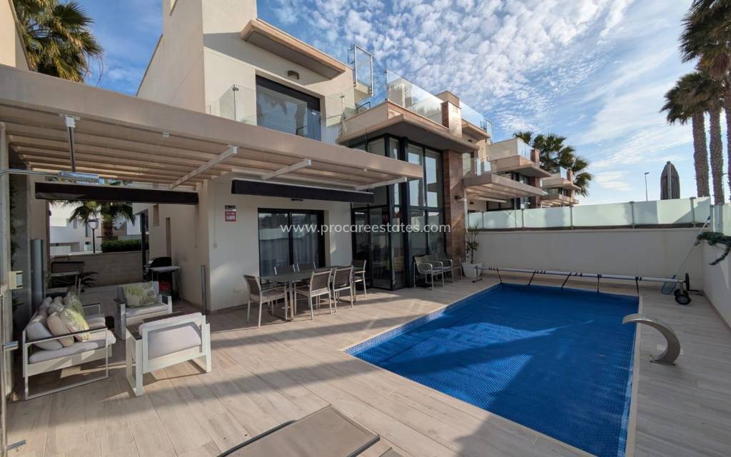 Reventa - Villa - Orihuela Costa - Montezenia