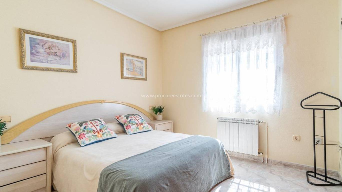 Reventa - Villa - Orihuela Costa - Playa Flamenca