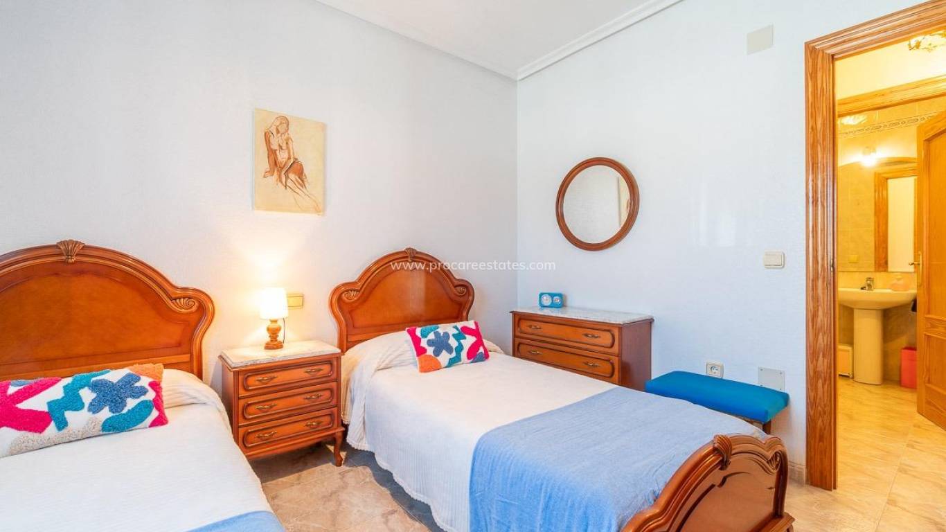 Reventa - Villa - Orihuela Costa - Playa Flamenca