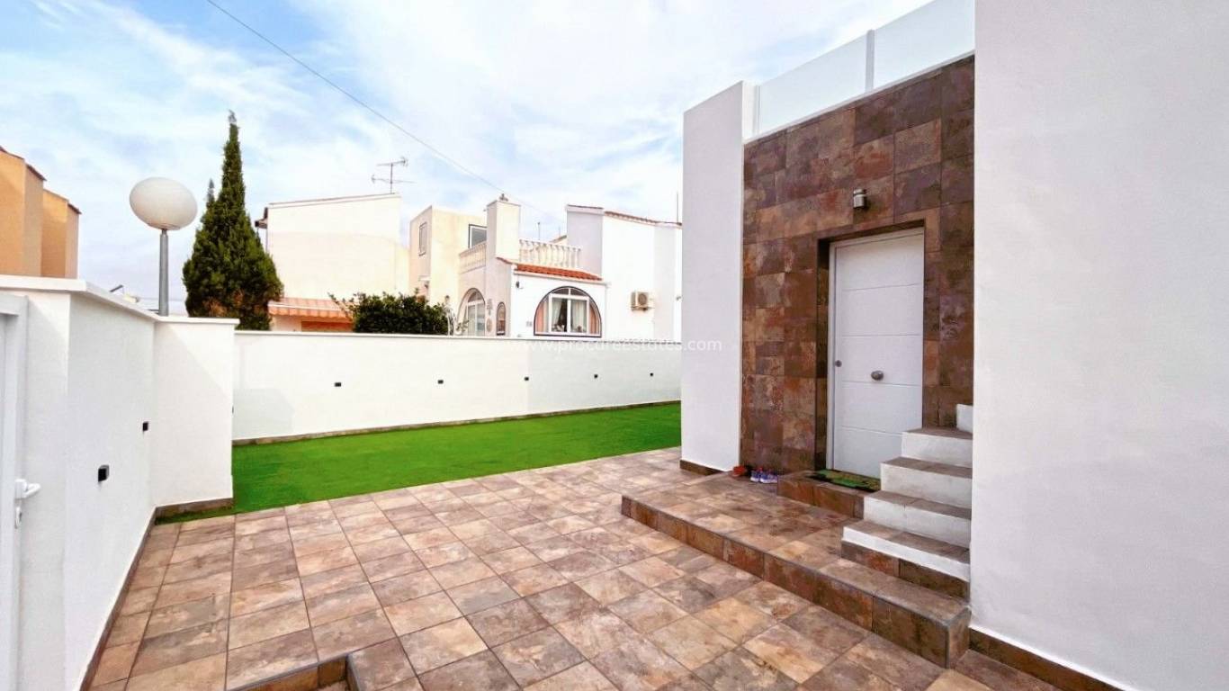 Reventa - Villa - Orihuela Costa - Playa Flamenca