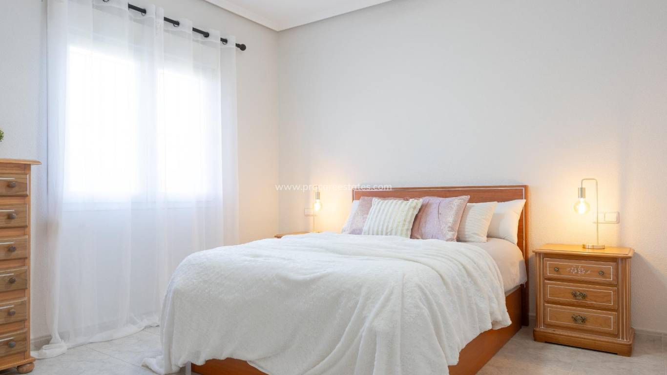 Reventa - Villa - Orihuela Costa - Playa Flamenca