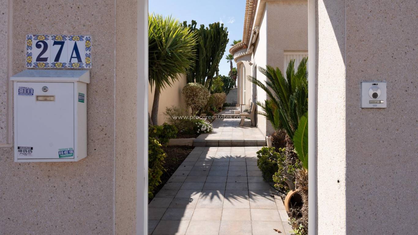 Reventa - Villa - Orihuela Costa - Playa Flamenca