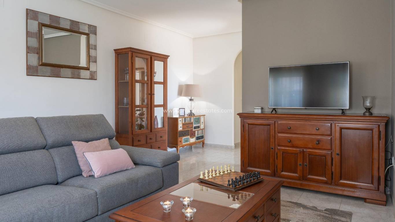 Reventa - Villa - Orihuela Costa - Playa Flamenca
