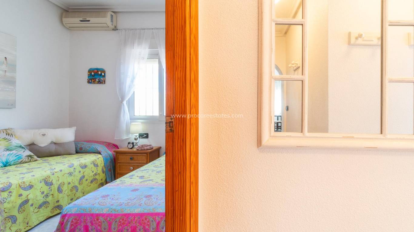 Reventa - Villa - Orihuela Costa - Playa Flamenca