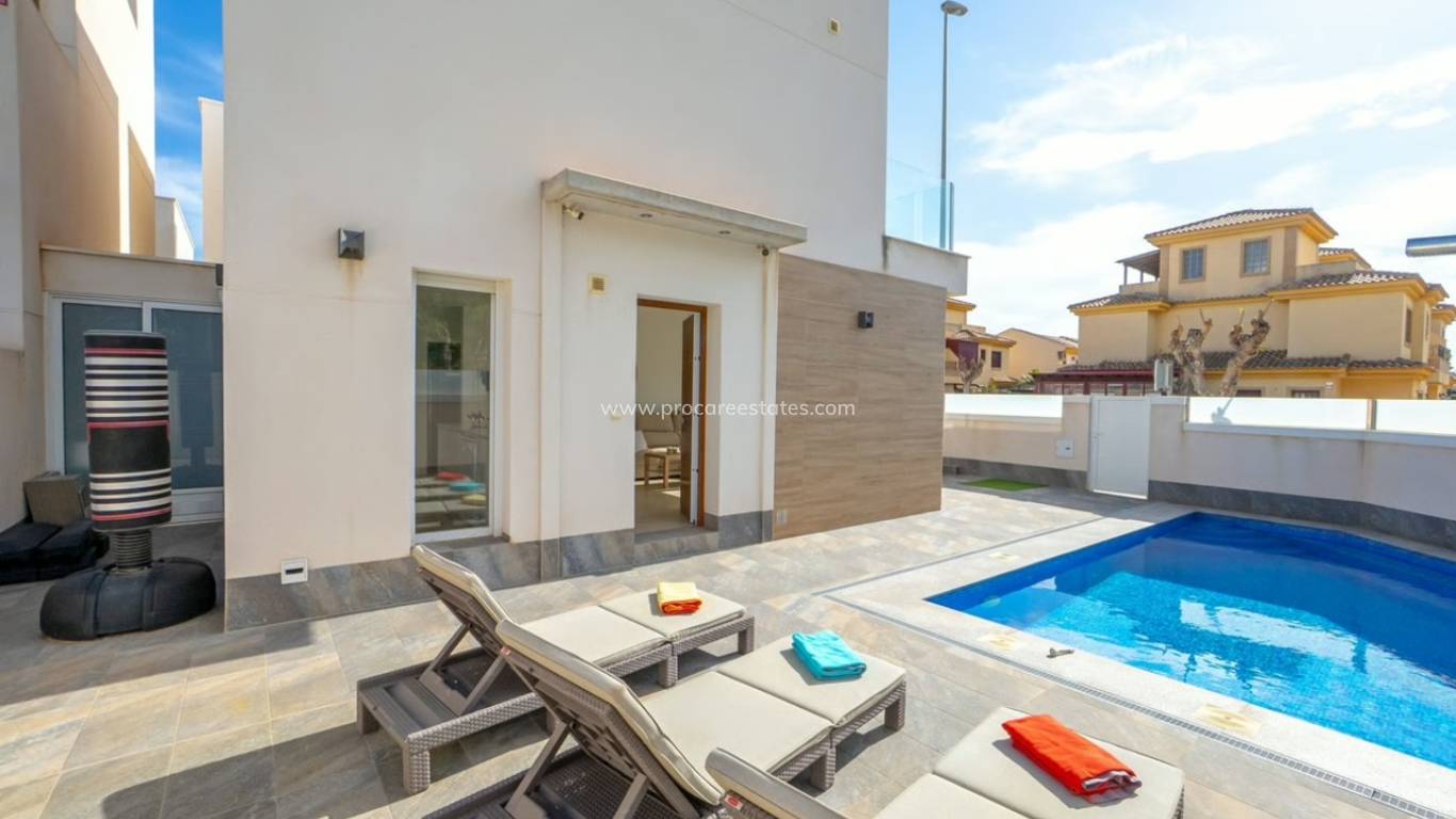 Reventa - Villa - Pilar de la Horadada