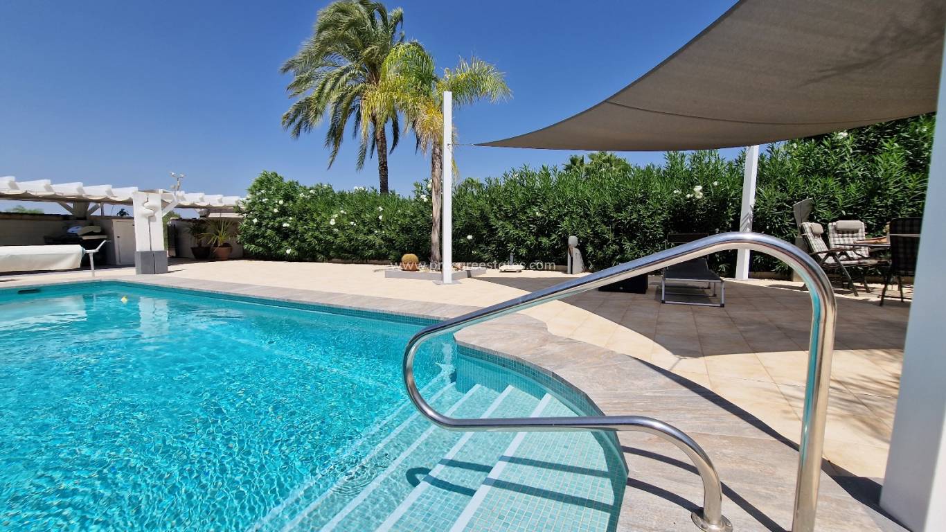 Reventa - Villa - San Fulgencio - El Oasis