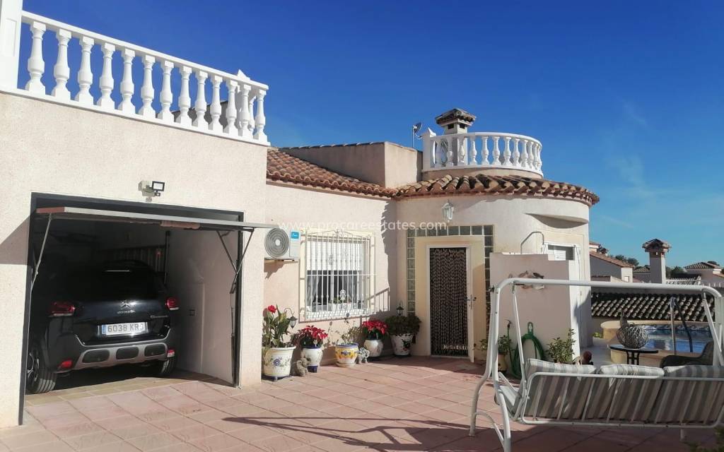 Reventa - Villa - San Miguel de Salinas - CENTRO