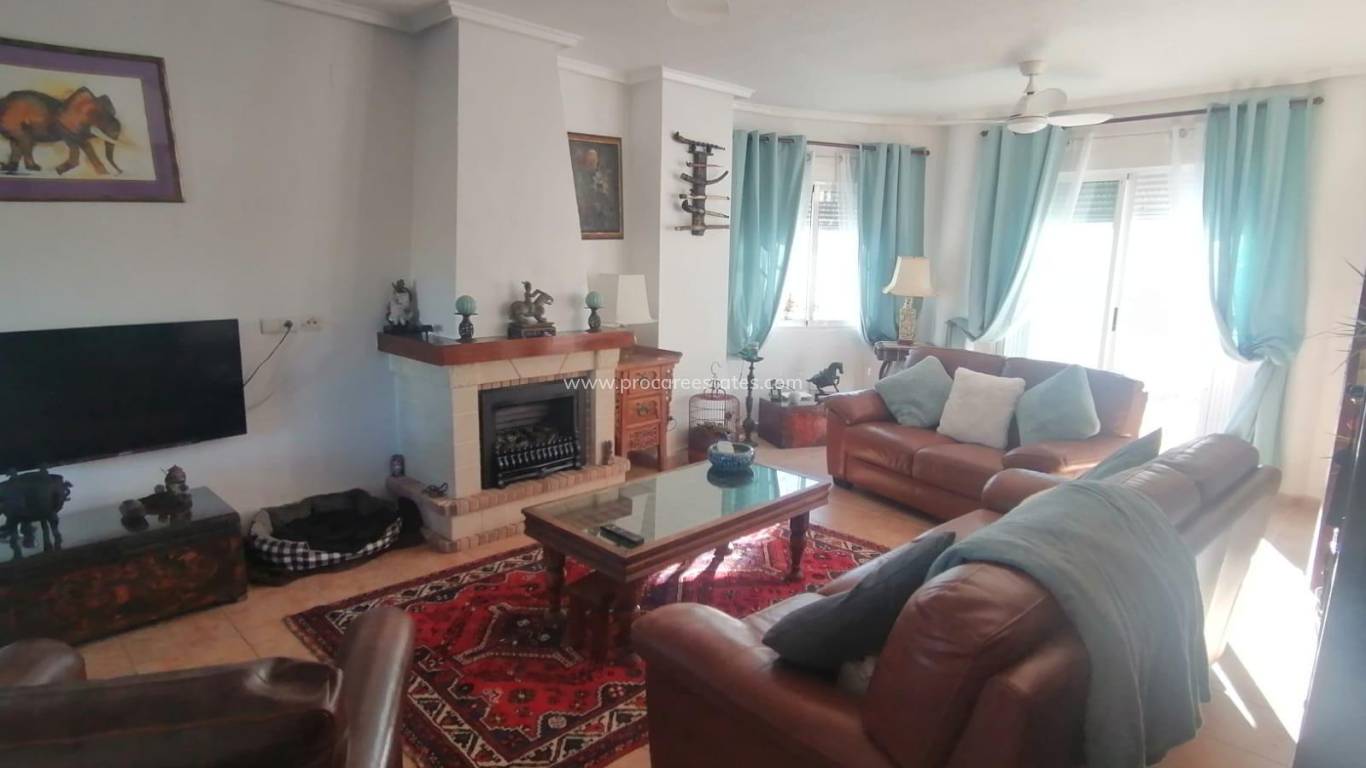 Reventa - Villa - San Miguel de Salinas - CENTRO