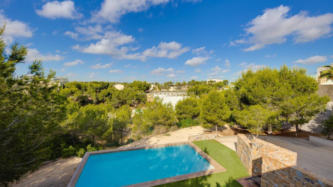 Reventa - Villa - San Miguel de Salinas - Pueblo 9