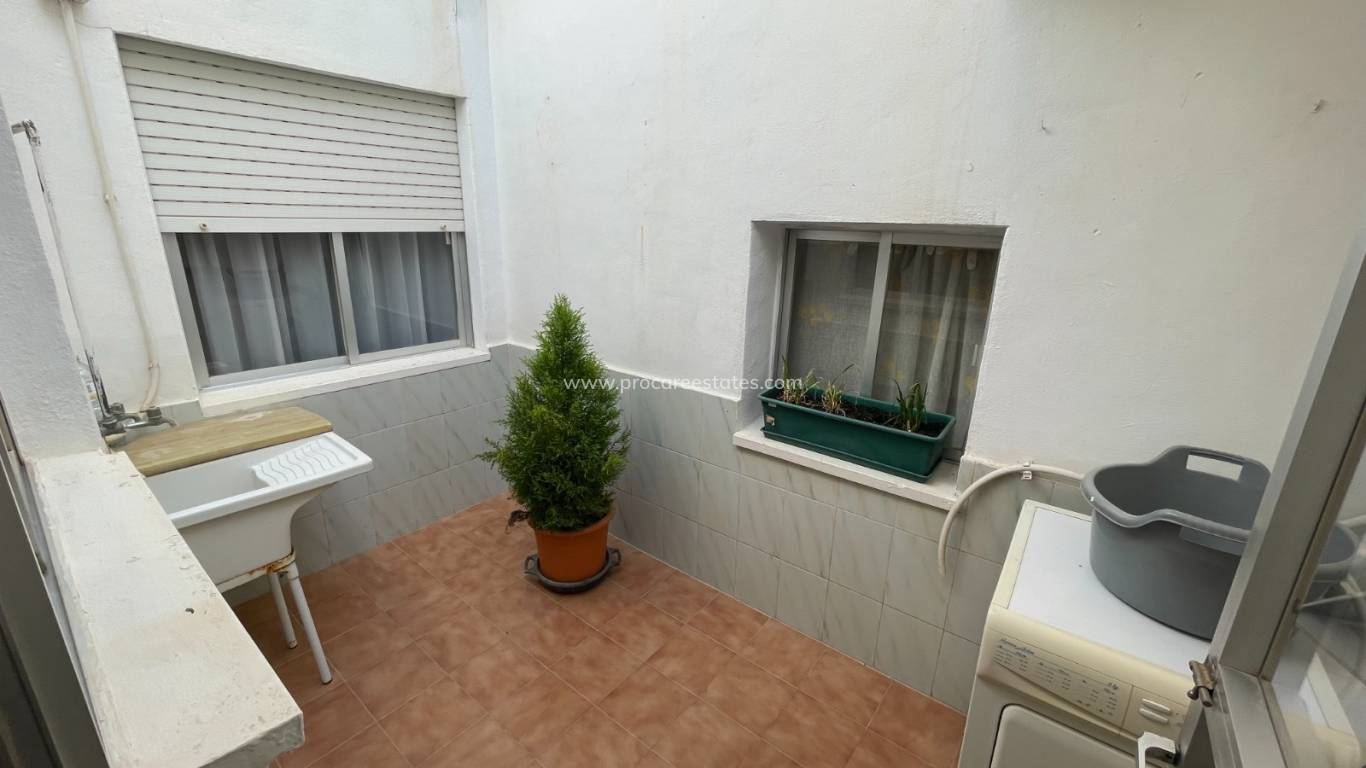 Reventa - Villa - San Miguel de Salinas - Pueblo