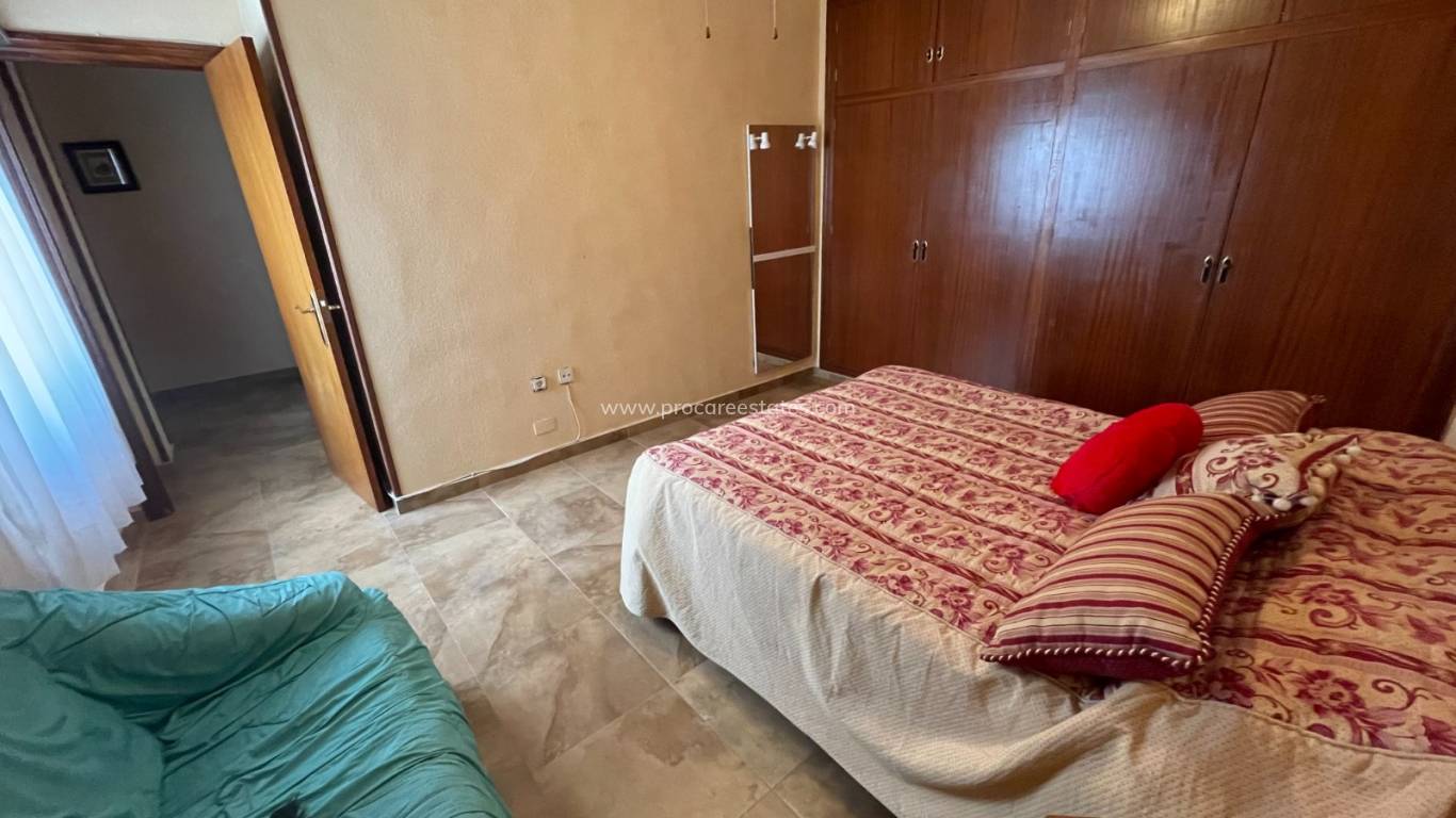 Reventa - Villa - San Miguel de Salinas - Pueblo