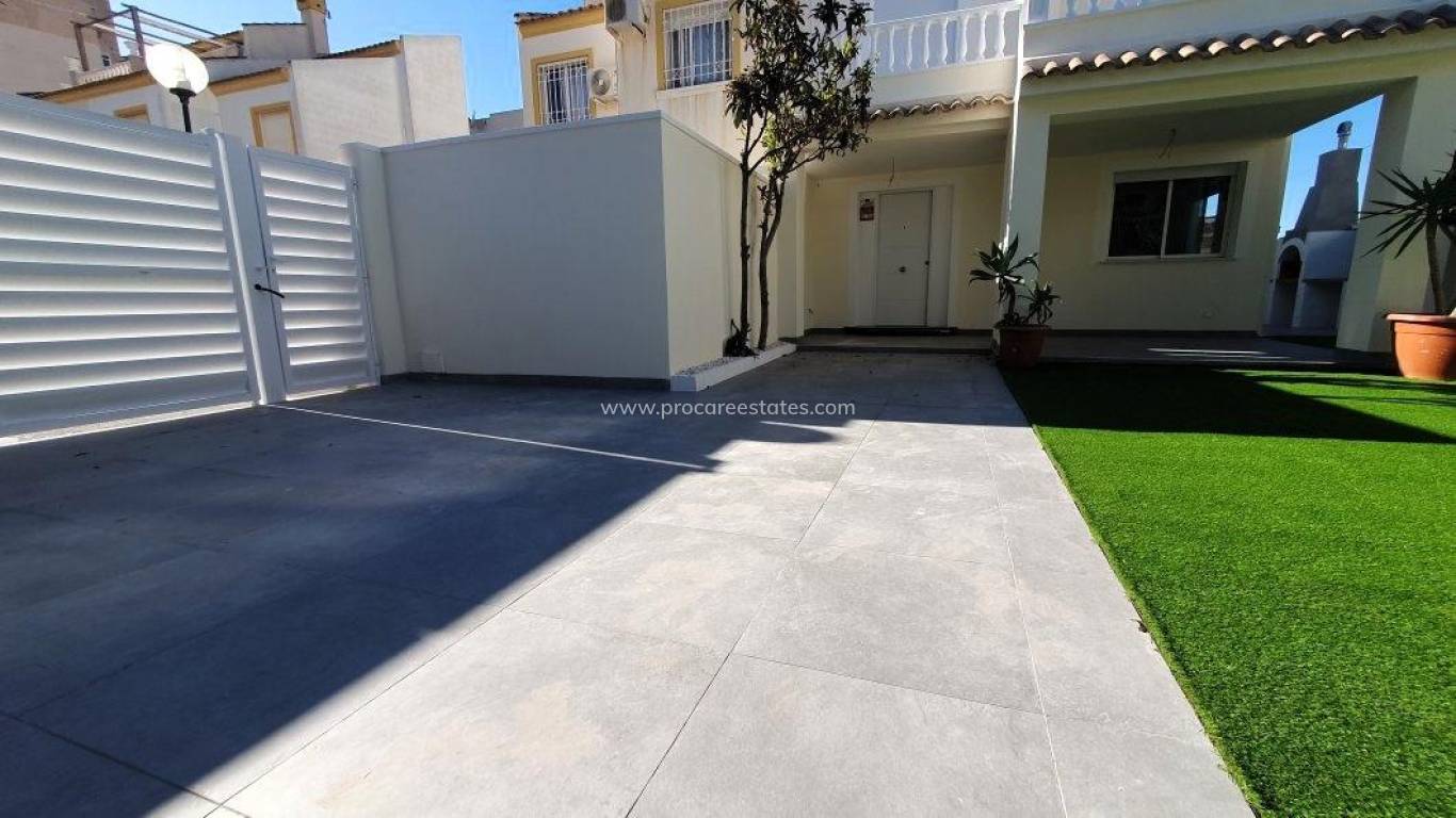 Reventa - Villa - Torrevieja - Acequion