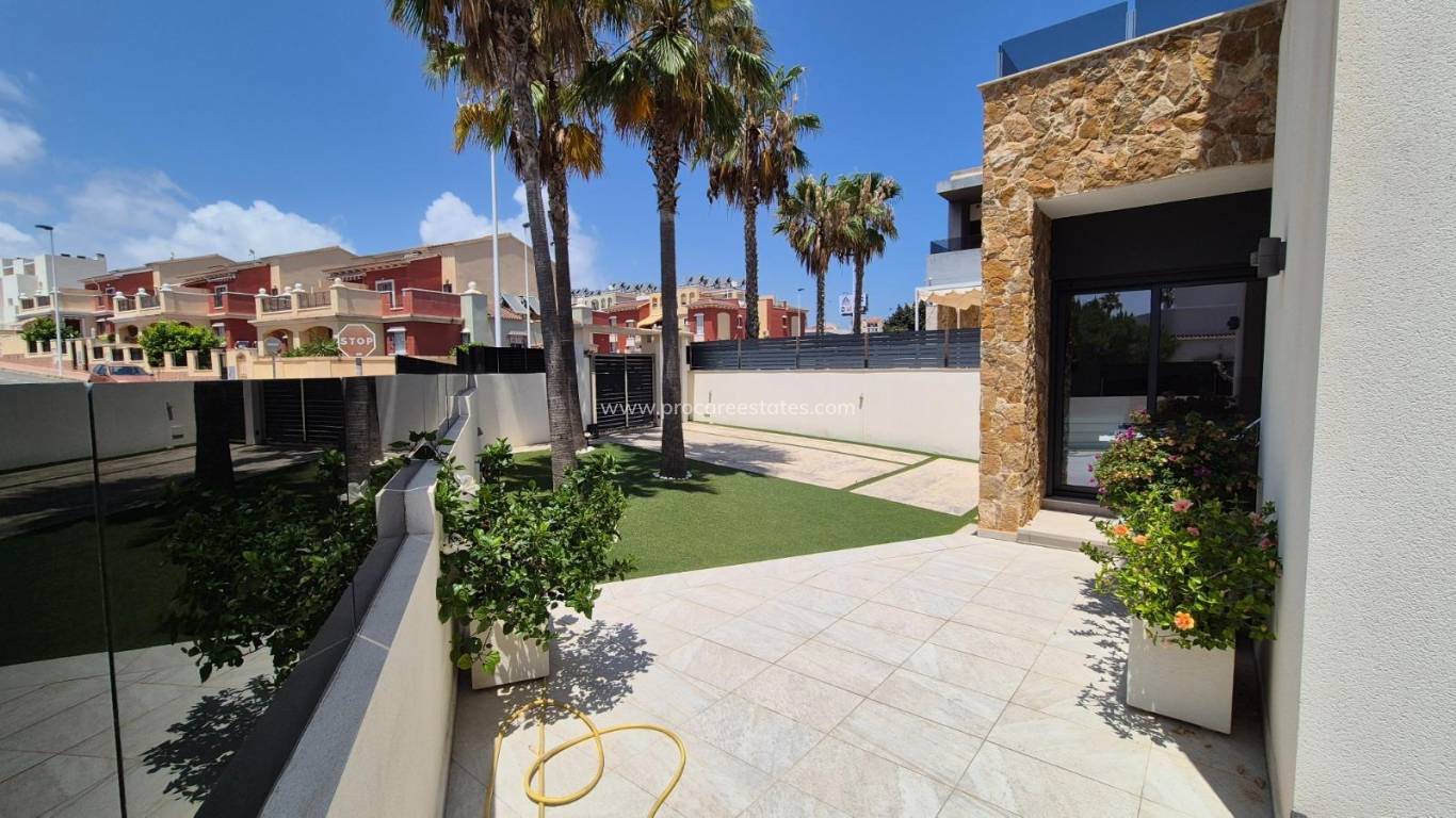 Reventa - Villa - Torrevieja - Cabo Cervera