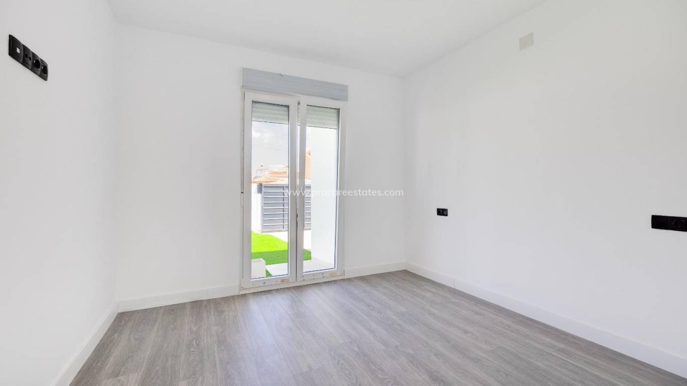 Reventa - Villa - Torrevieja - El Chaparral