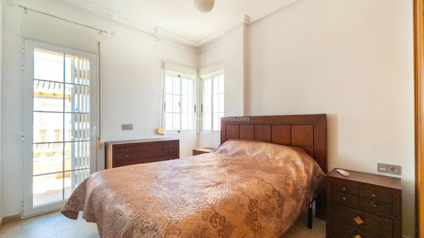 Reventa - Villa - Torrevieja - La Mata