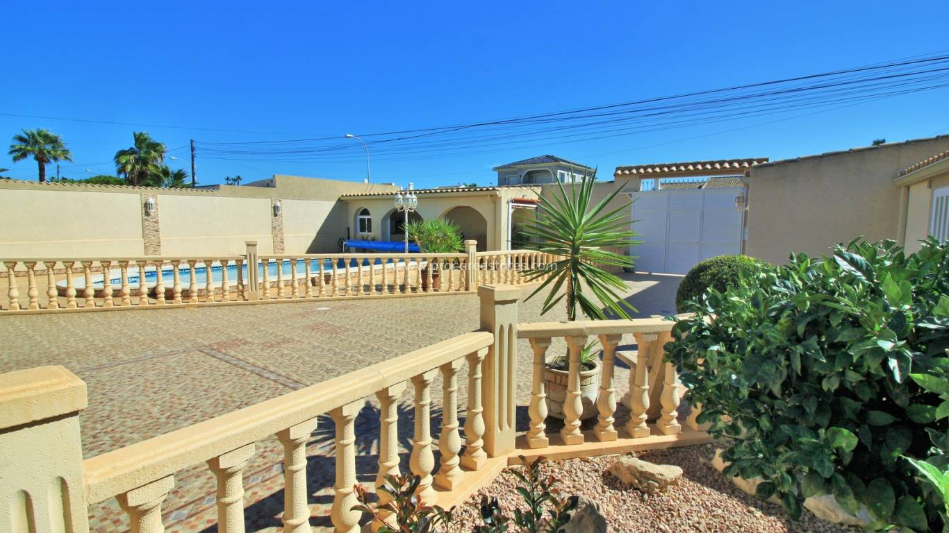 Reventa - Villa - Torrevieja - La Siesta - San Luis