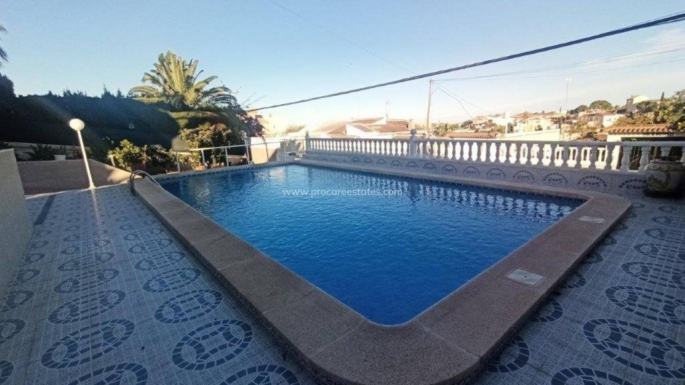 Reventa - Villa - Torrevieja - Los Balcones