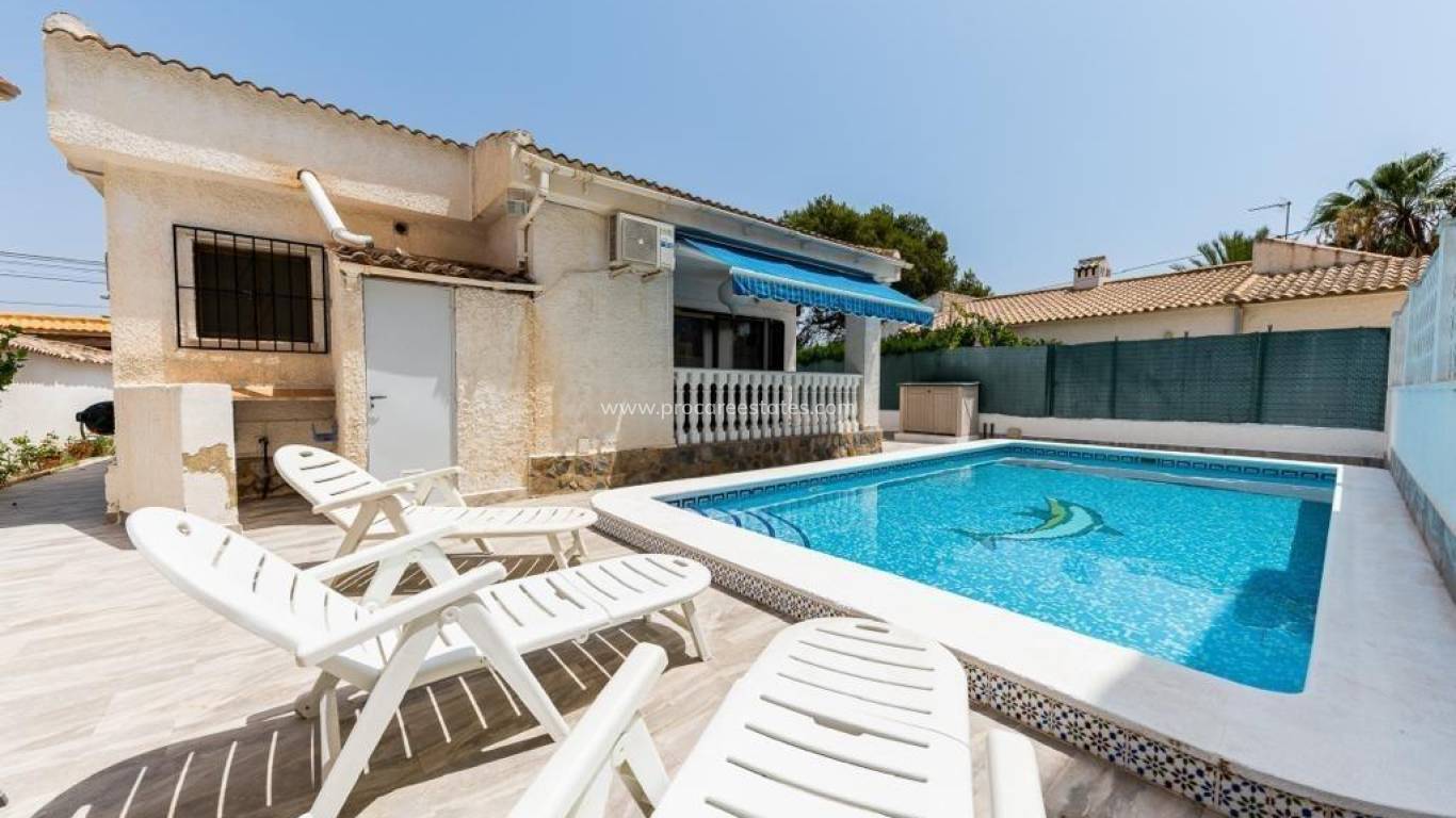 Reventa - Villa - Torrevieja - Los Balcones