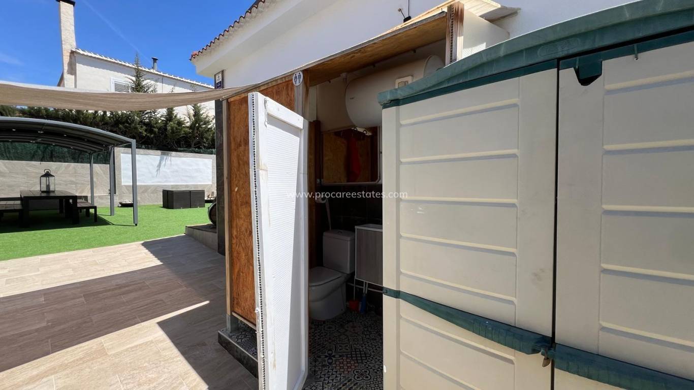 Reventa - Villa - Torrevieja - Los Balcones