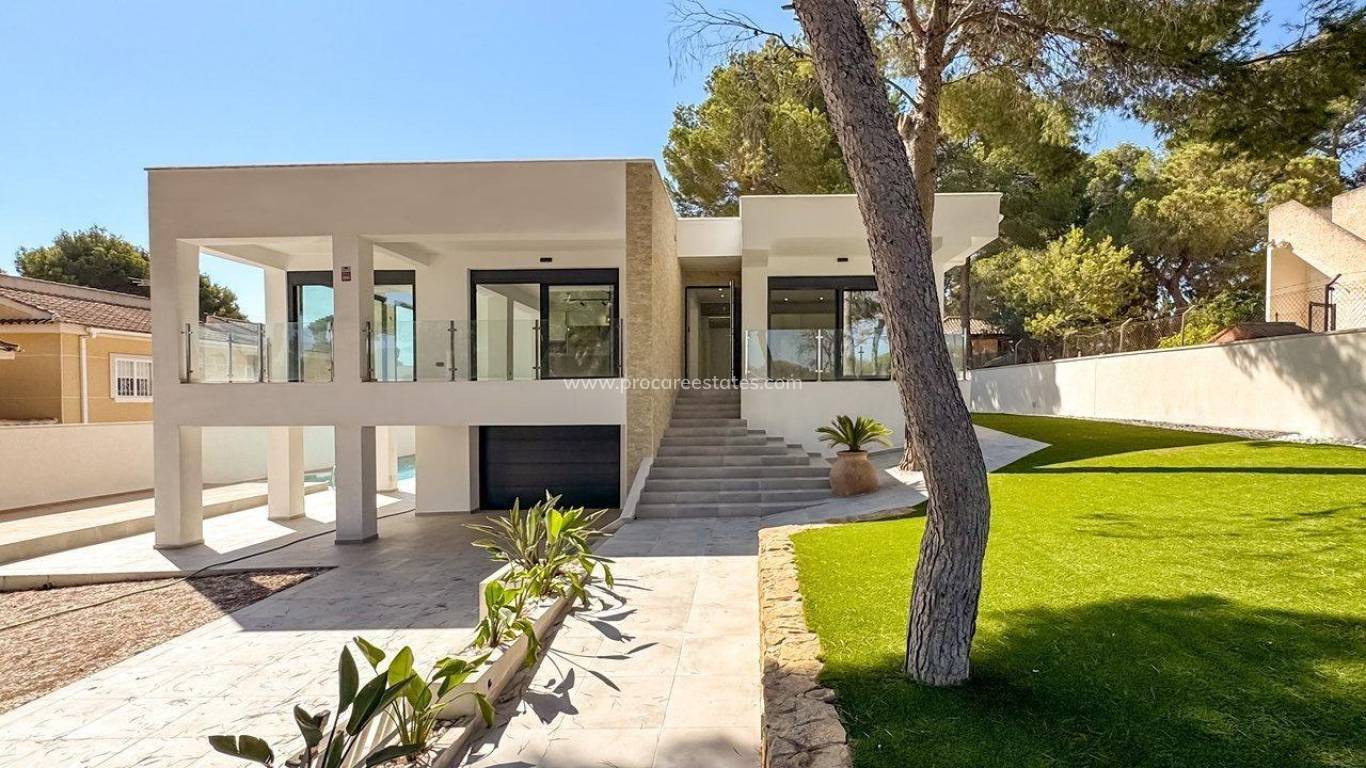 Reventa - Villa - Torrevieja - Los Balcones