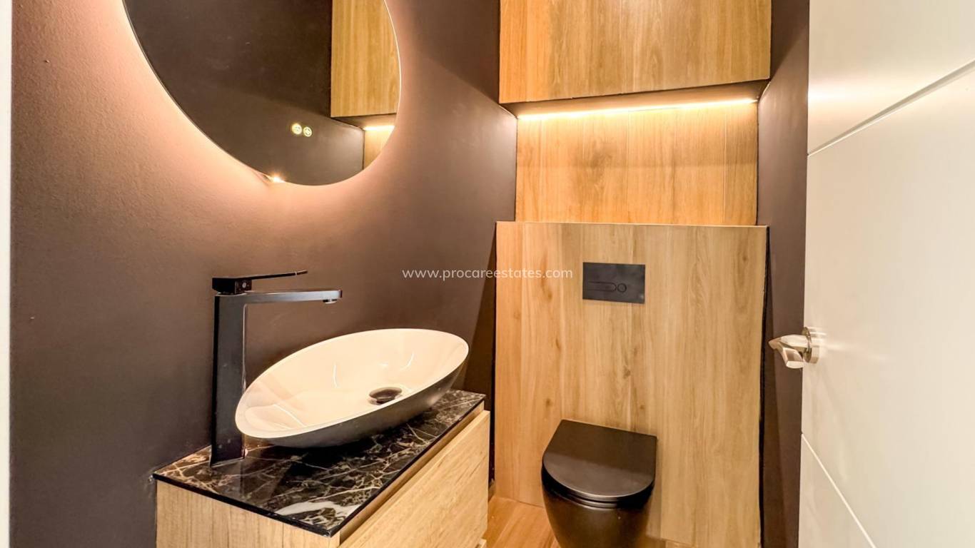 Reventa - Villa - Torrevieja - Los Balcones