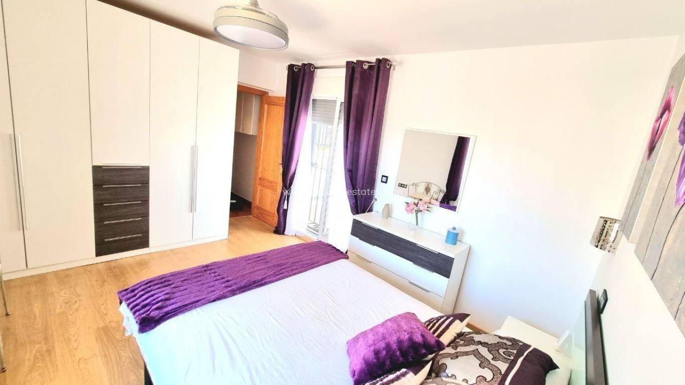 Reventa - Villa - Torrevieja - Los Balcones