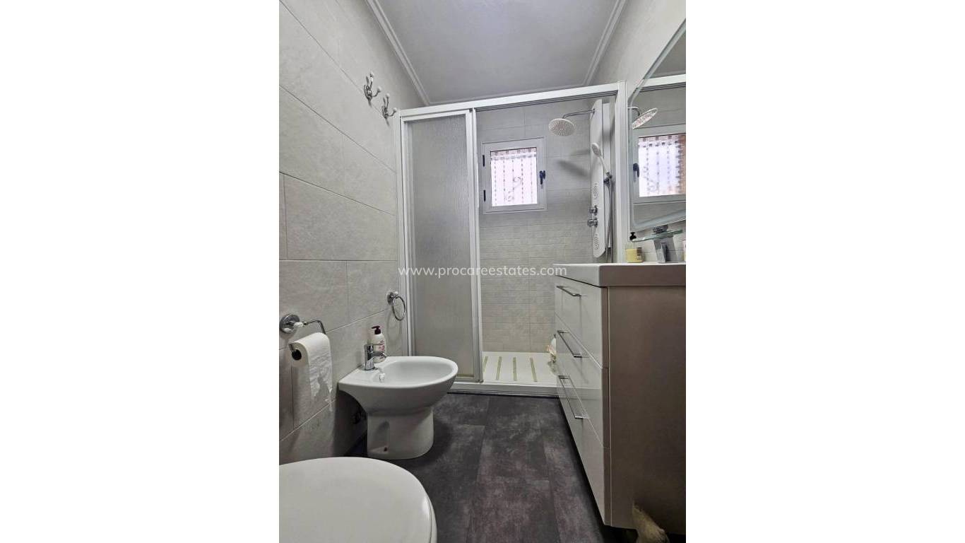 Reventa - Villa - Torrevieja - Los Balcones