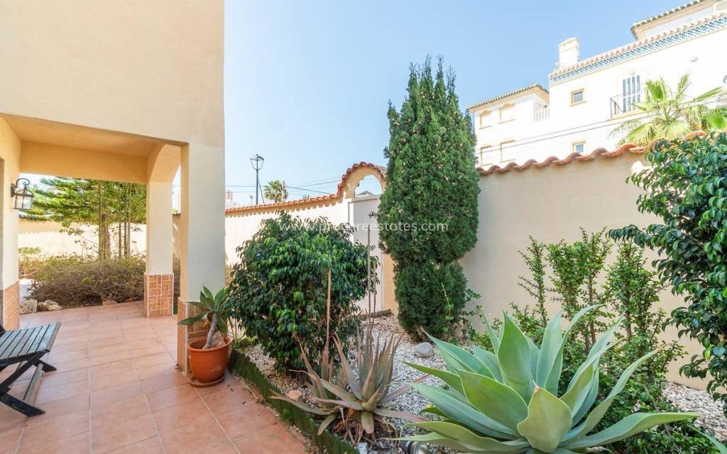 Reventa - Villa - Torrevieja - Playa de la mata