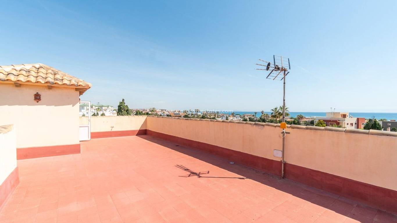 Reventa - Villa - Torrevieja - Playa de la mata