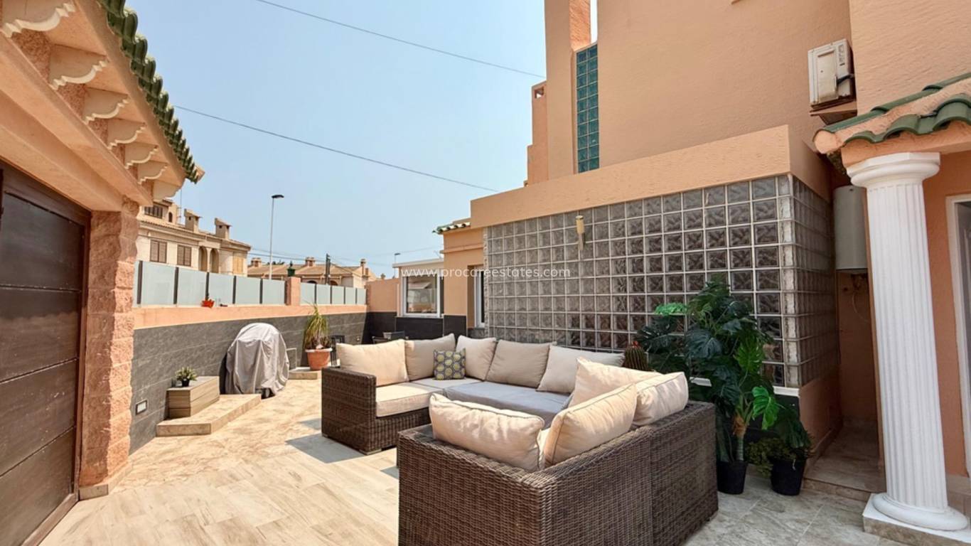Reventa - Villa - Torrevieja - Playa Del Cura